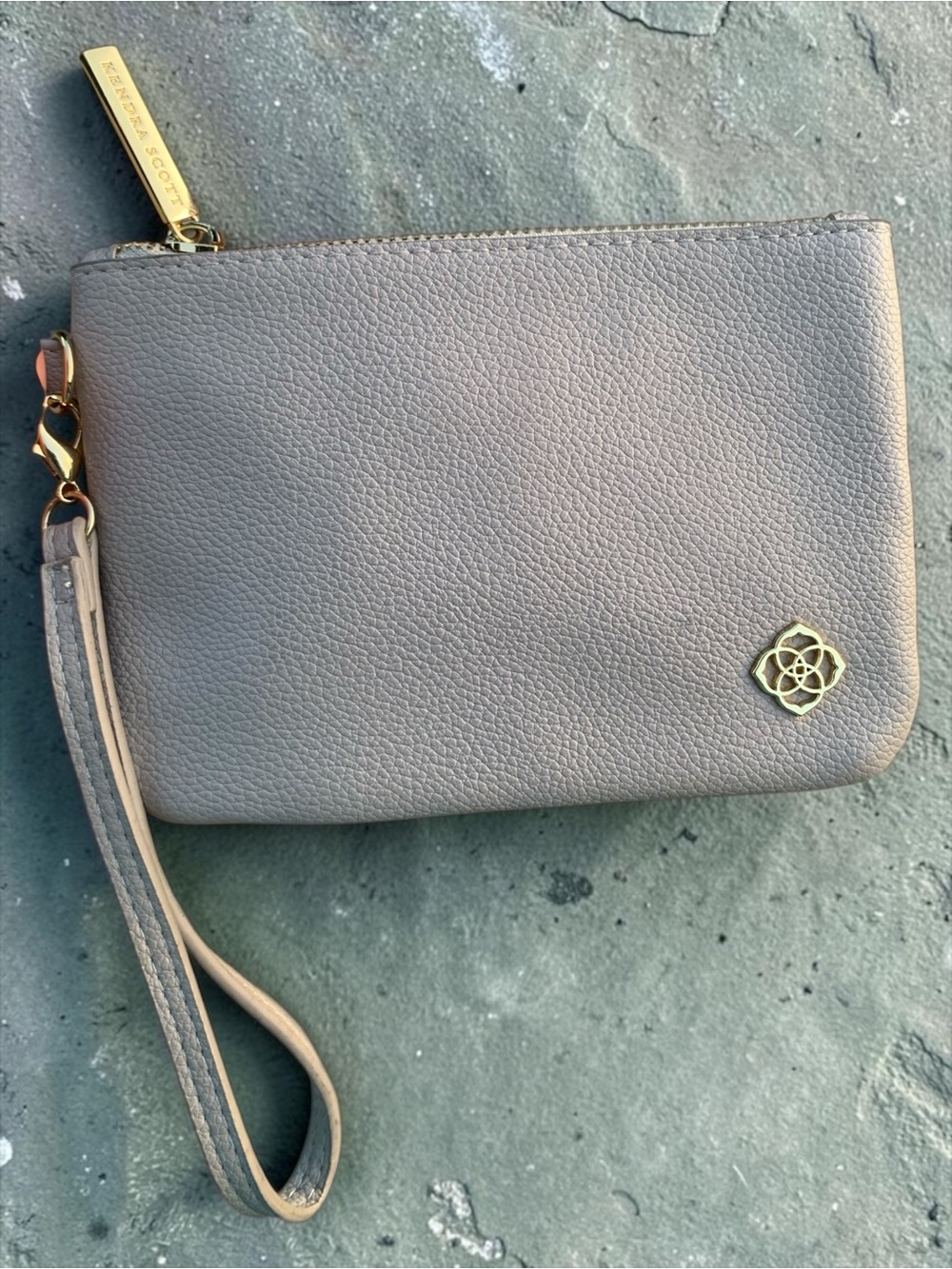 Kendra Scott Taupe Leather Wristlet Pouch Bag